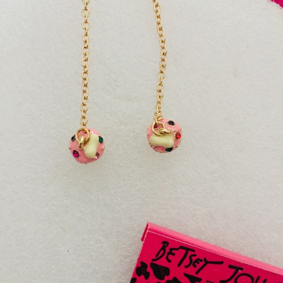 Fancy Dangle Pink Cupcake Earrings - Picture 4 of 6